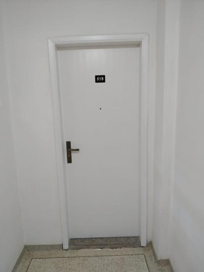 Kitnet Asturias 51B No Ed. Guariata, Proximo A Praia Das Asturias Em Гуаружа Экстерьер фото